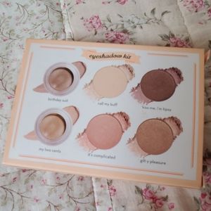 Benefit World Famous Neutrals Eyeshadow Kit